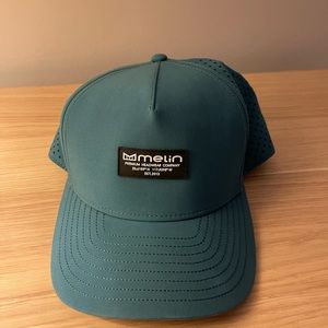 Melin hat